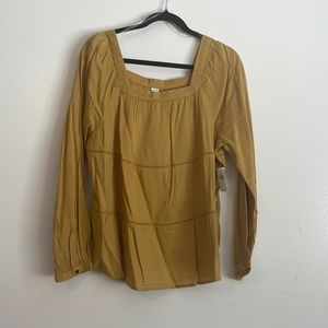 Nwt yellow embroidered blouse